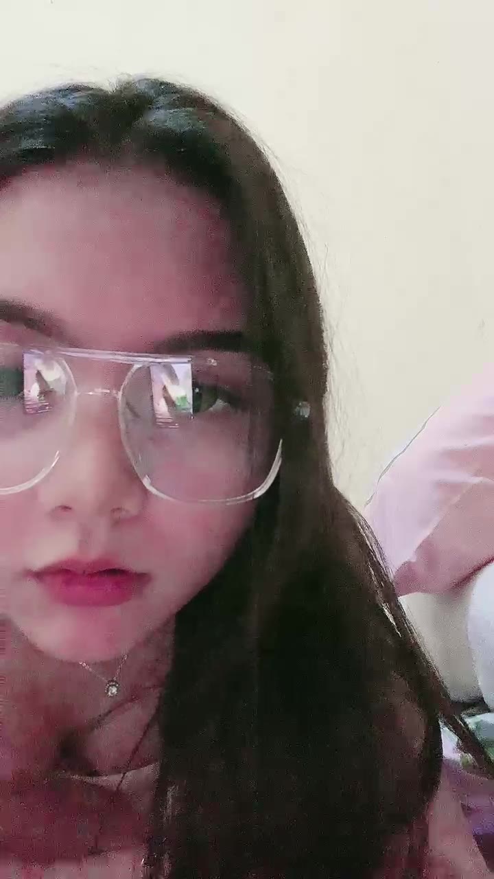 Dira Halona Ajak Kamu Main Bareng Nih ID 70364332 Mango